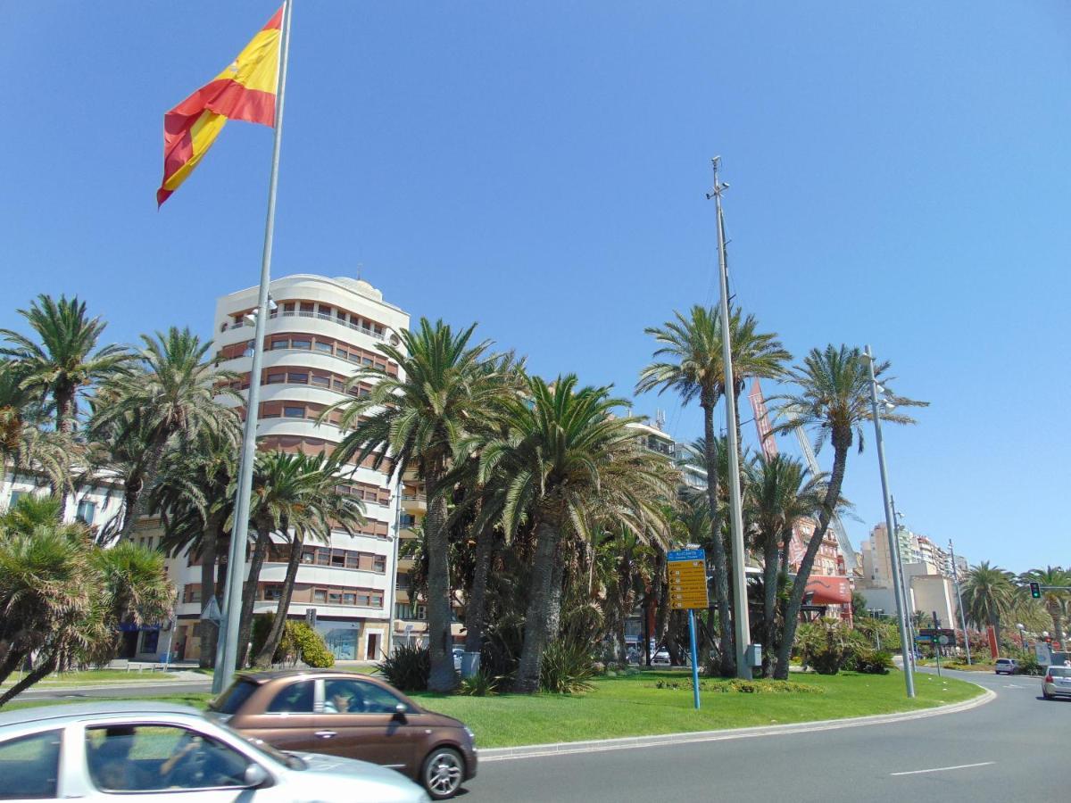 Apartamentos Playa Postiguet Аликанте Экстерьер фото