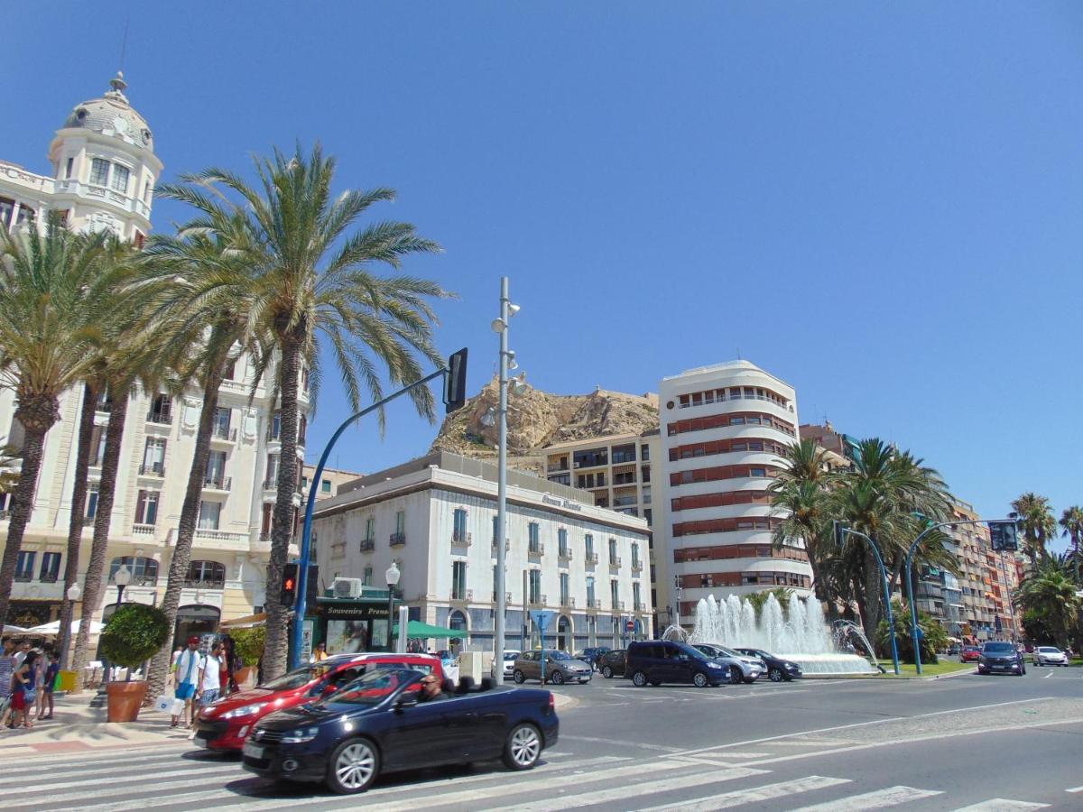 Apartamentos Playa Postiguet Аликанте Экстерьер фото